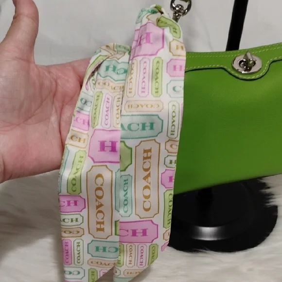 Authentic Coach Mini 🍏 Green Shoulder BagW Scarf & Hangtag & Extender